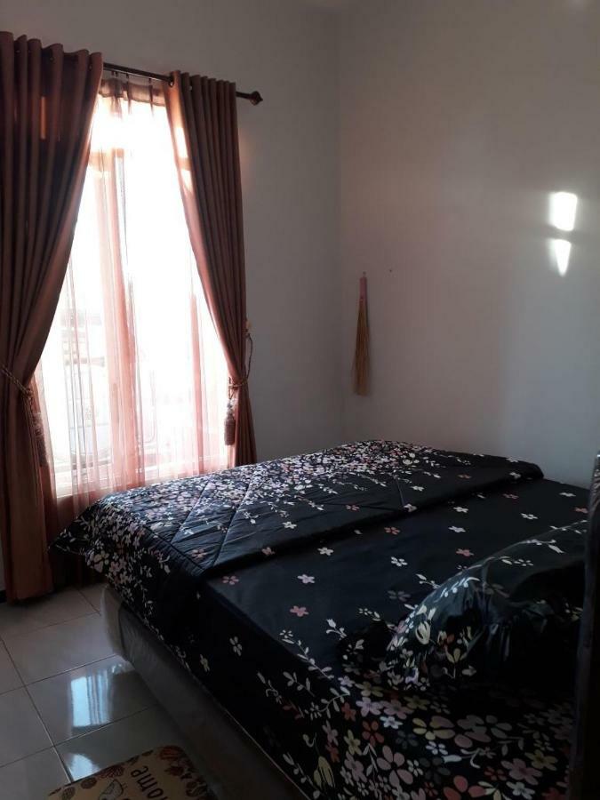 Villa Puncak Garuda A5 バトゥ エクステリア 写真